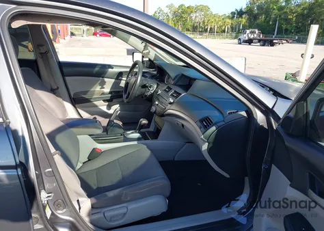 2011 Honda Accord 2.4 Lx из США, поврежденный, VIN 1HGCP2F3XBA108470